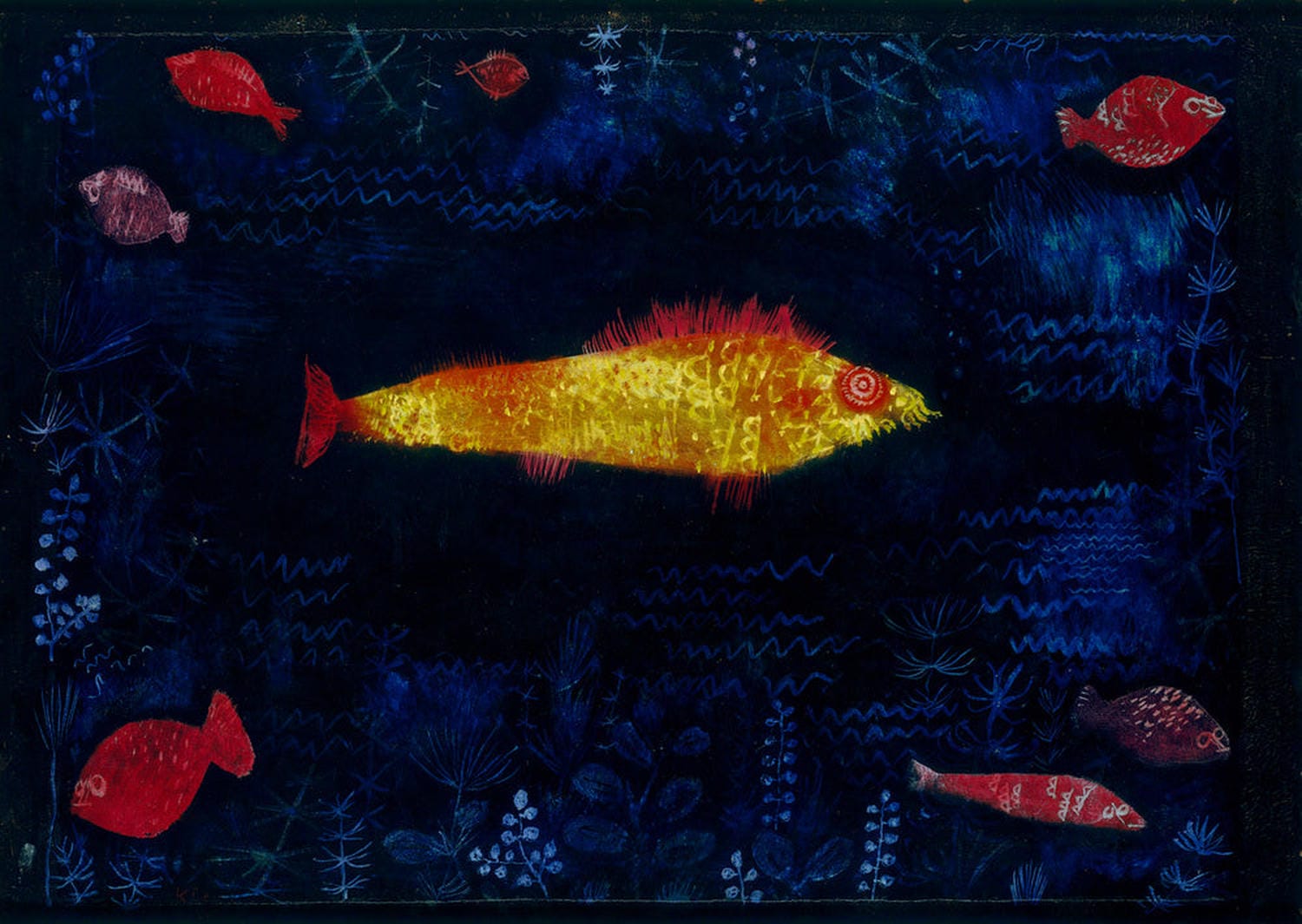 Goldener Fisch in dunkler Unterwasserwelt mit roten Fischen – Gemälde "Der Goldfisch" von Paul Klee, 1925