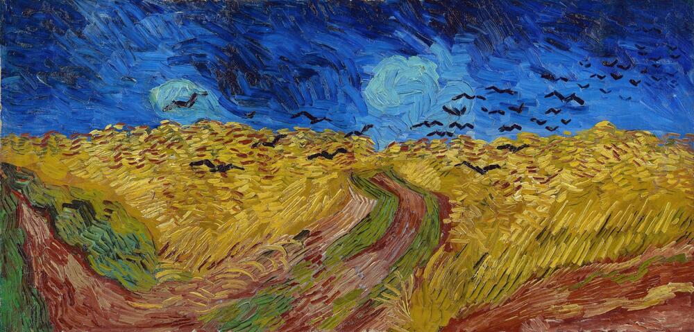 Ein lebhaftes Weizenfeld unter einem dramatischen Himmel, durchzogen von dunklen Krähen, die über die goldenen Ähren fliegen. Die kräftigen Pinselstriche und leuchtenden Farben spiegeln die emotionale Intensität und den einzigartigen Stil von Vincent van Gogh wider.