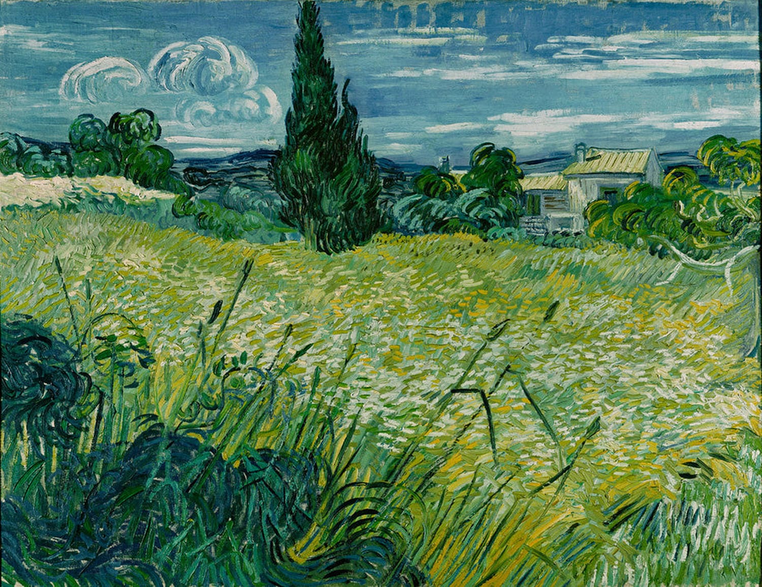 Landschaft mit grünem Weizenfeld, bewegtem Himmel und markanter Zypresse, gemalt von Vincent van Gogh.