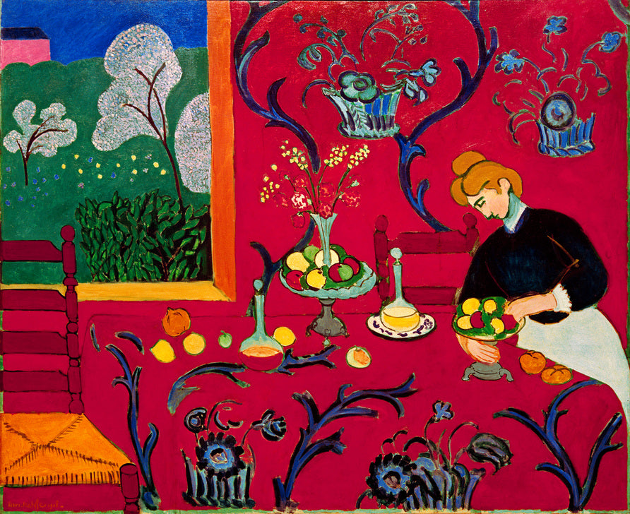 Kunstdruck von Henri Matisses Harmonie in Rot, der eine Frau zeigt, die einen Tisch in einem Raum mit dominierenden roten Farbtönen deckt.