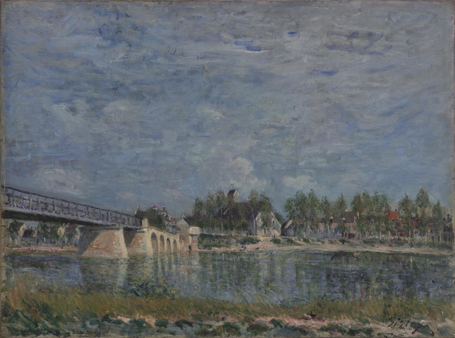 Das Gemälde „Die Brücke in Saint-Mammès" von Alfred Sisley zeigt eine idyllische Flusslandschaft mit einer Brücke, die über ruhiges Wasser führt. Umgeben von üppigem Grün und hellem Himmel fängt das Werk die Impressionen von Licht und Natur in harmonischen Farben ein.