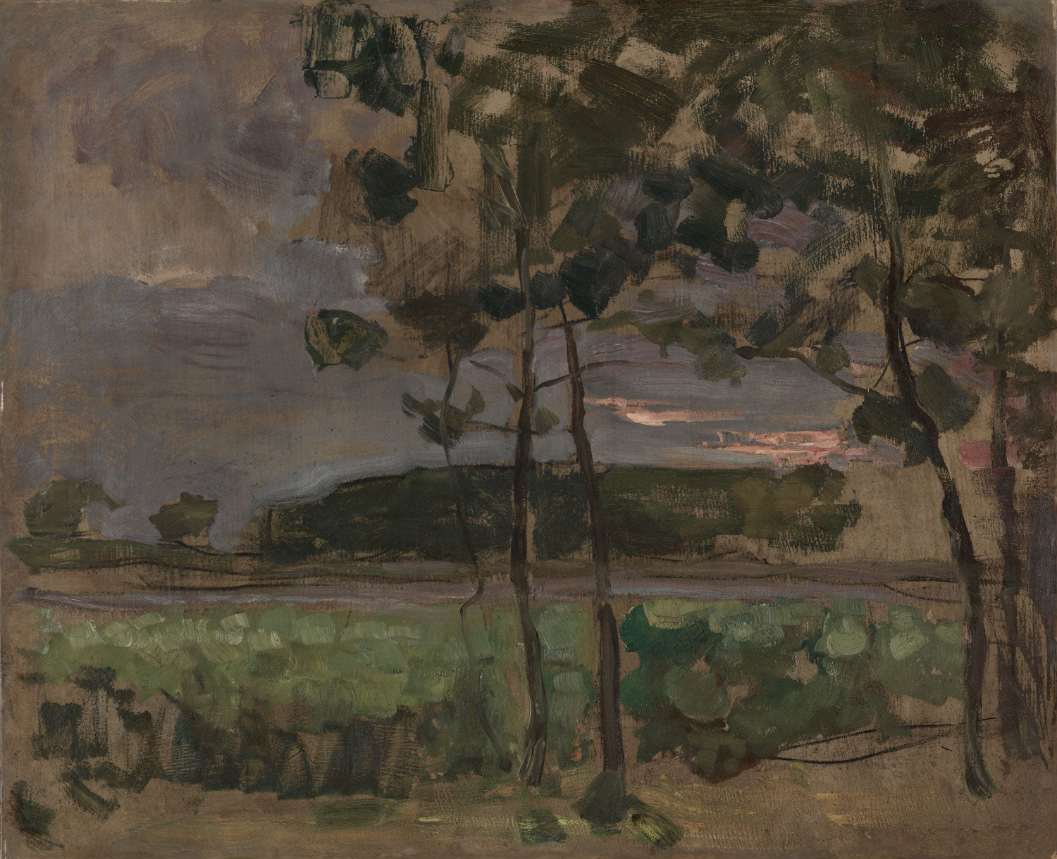 Das Gemälde 'Feld mit jungen Bäumen im Vordergrund' von Piet Mondrian zeigt eine impressionistische Landschaft mit jungen Bäumen im Vordergrund, sanften Erdtönen und einer natürlichen Szenerie, die Tiefe und Bewegung vermittelt.