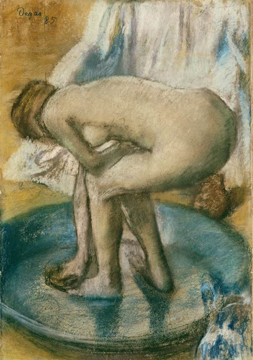 Kunstdruck von „Frau beim Bad in einer flachen Wanne“ von Edgar Degas, handgefertigt in Deutschland als Leinwand oder Poster erhältlich