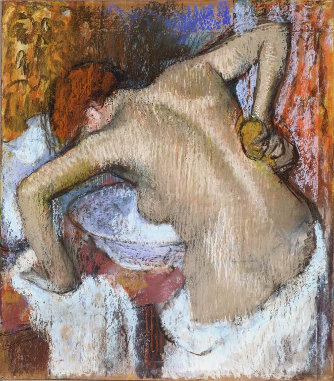 Kunstdruck des Gemäldes Frau, sich den Rücken mit einem Schwamm waschend von Edgar Degas mit einer Frau bei der Körperpflege während des Badens.