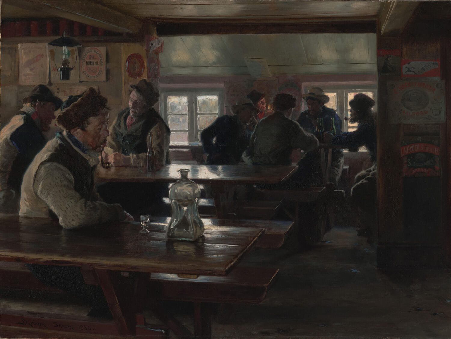 Das Gemälde "Innenraum einer Taverne" von Peder Severin Krøyer zeigt eine gemütliche Wirtshausszene mit mehreren Menschen in geselliger Runde. Warmes Licht erhellt den Raum, während Details der Einrichtung und Figuren impressionistisch ausgearbeitet sind, was eine einladende Atmosphäre schafft.
