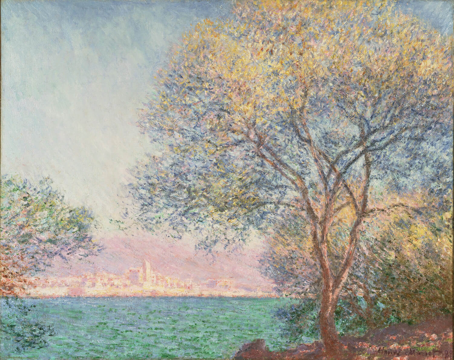 Impressionistische Darstellung der Küstenstadt Antibes am Morgen, mit warmem Licht, sanften Pastellfarben und lockeren Pinselstrichen von Claude Monet.