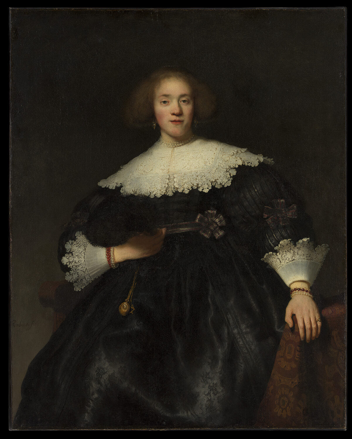 Porträt einer jungen Frau mit Fächer, gemalt von Rembrandt van Rijn, mit warmen Farbtönen, detaillierter barocker Kleidung und einem subtilen Licht-Schatten-Spiel.