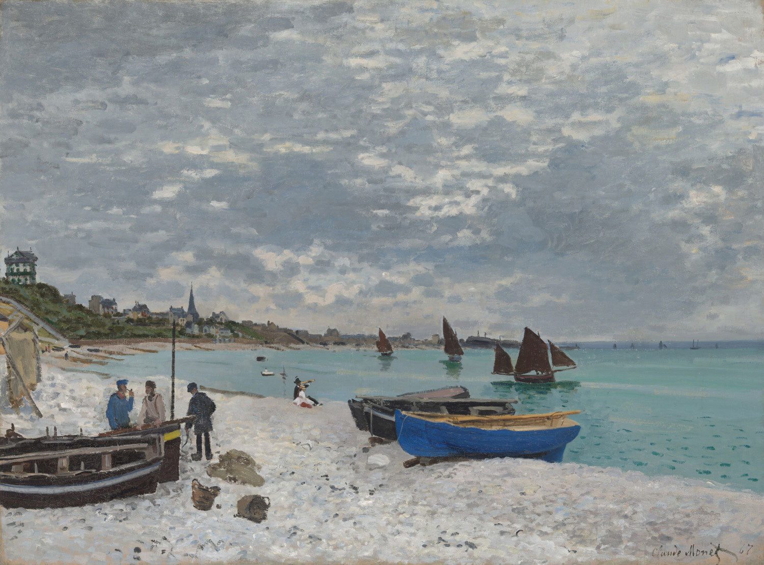 Ein impressionistisches Gemälde von Claude Monet, das den Strand von Sainte-Adresse zeigt, mit spazierenden Menschen im Vordergrund, Segelbooten auf dem glitzernden Wasser und einem hellblauen Himmel mit sanften Wolken.
