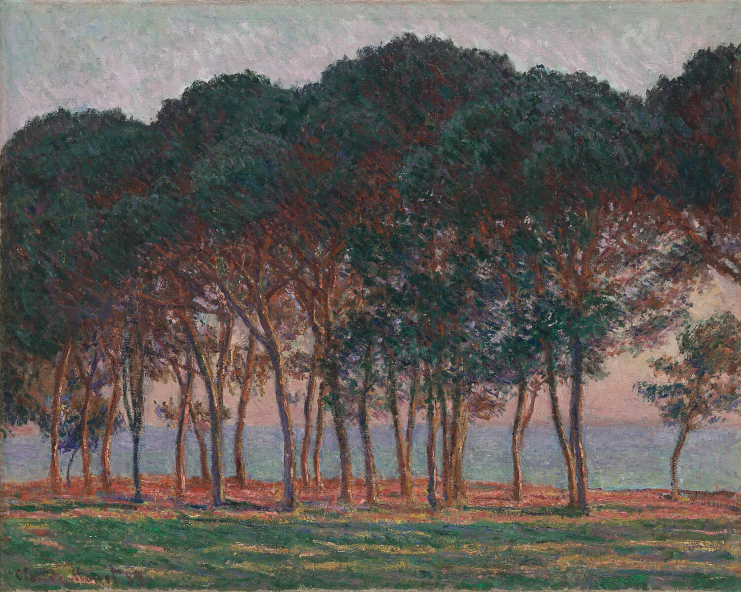 Impressionistische Waldszene mit hohen Kiefern im warmen Abendlicht, sanfte Farben und lebendige Pinselstriche von Claude Monet.