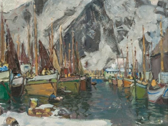 Fischerboote im Hafen vor verschneiten Bergen – Anna Katarina Boberg Zwischen den Fischerbooten in Svolvaer Kunstkopie