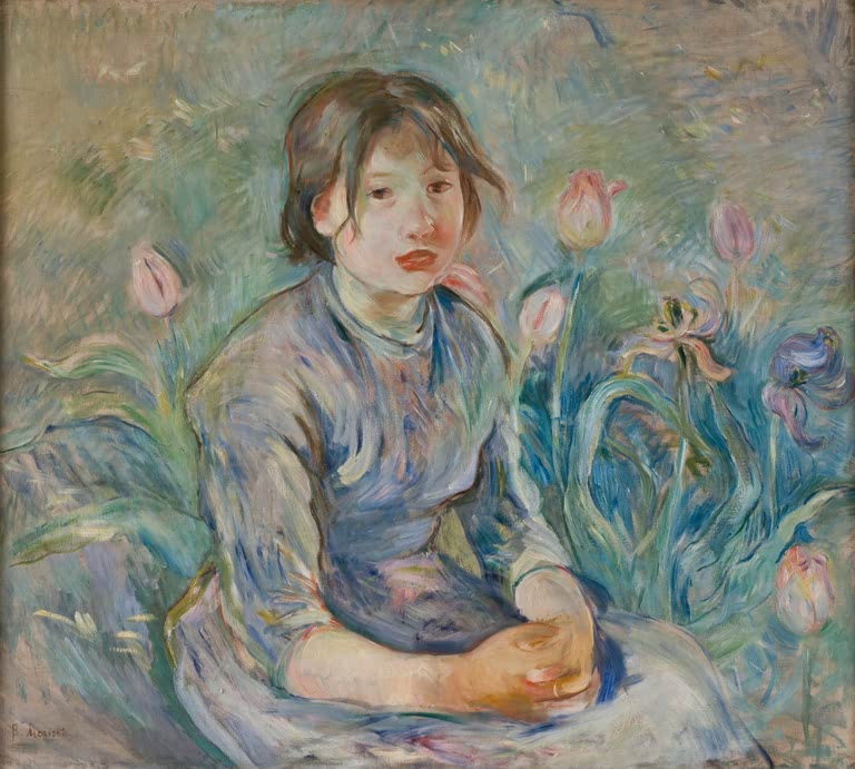 Junges Mädchen im blauen Kleid sitzt zwischen rosa Tulpen – Berthe Morisot Bauernmädchen zwischen Tulpen Kunstkopie