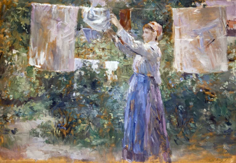 Frau in blauem Rock hängt Wäsche im Garten auf – Berthe Morisot Wäscherin Kunstkopie
