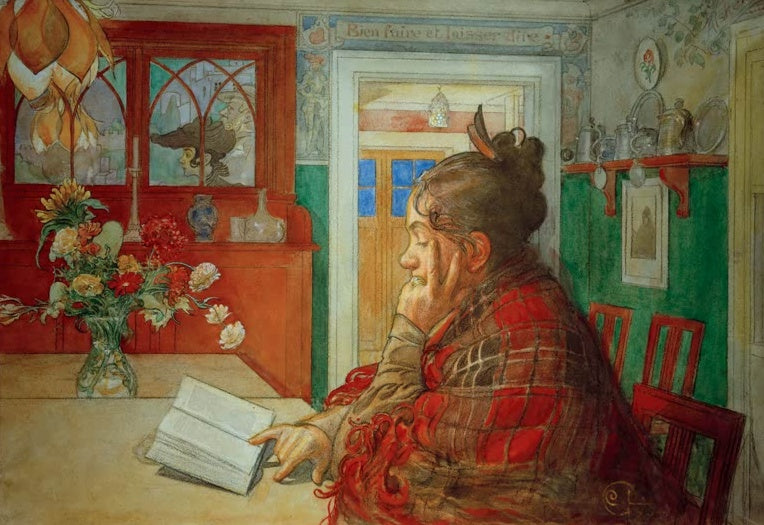 Carl Larsson Karin liest Kunstkopie, Frau im roten Schal liest Buch am Esstisch mit Blumenvase