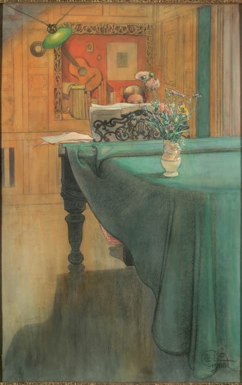 Klavier mit grüner Decke und Blumenvase vor orangefarbener Holzwand – Carl Larsson Kleines Mädchen am Klavier Kunstkopie