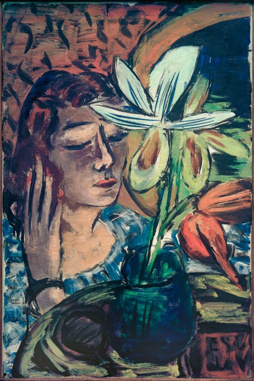 Frau mit Orchidee