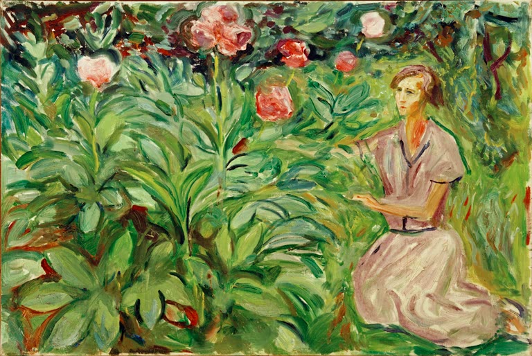 Frau in hellem Kleid kniet zwischen üppigen Pfingstrosenbüschen im Garten – Edvard Munch Frau mit Pfingstrosen Kunstkopie