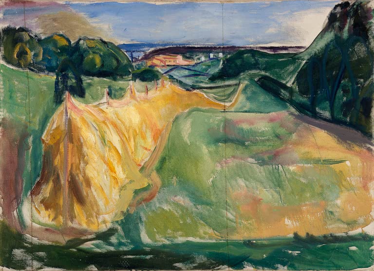 Gelber Heuhaufen auf grüner Wiese vor Fjord und Hügeln – Edvard Munch Heutrocknung Kunstkopie