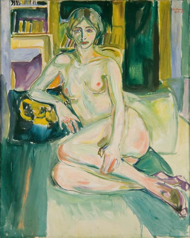 Nackte junge Frau sitzt auf einem Sofa vor Bücherregal und grünen Flächen – Edvard Munch Nackte Frau auf dem Sofa Kunstkopie