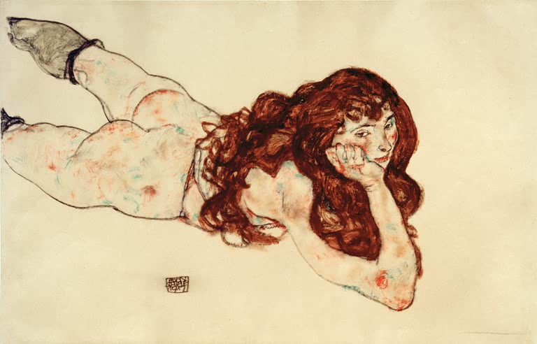 Liegende Frau mit langem rotem Haar, das Kinn aufgestützt – Egon Schiele Am Bauch liegender weiblicher Akt Kunstkopie