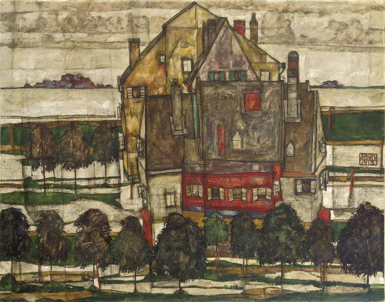 Großes Haus mit steilem Dach hinter dunklen Baumreihen unter hellem Himmel – Egon Schiele Einfamilienhäuser Kunstkopie