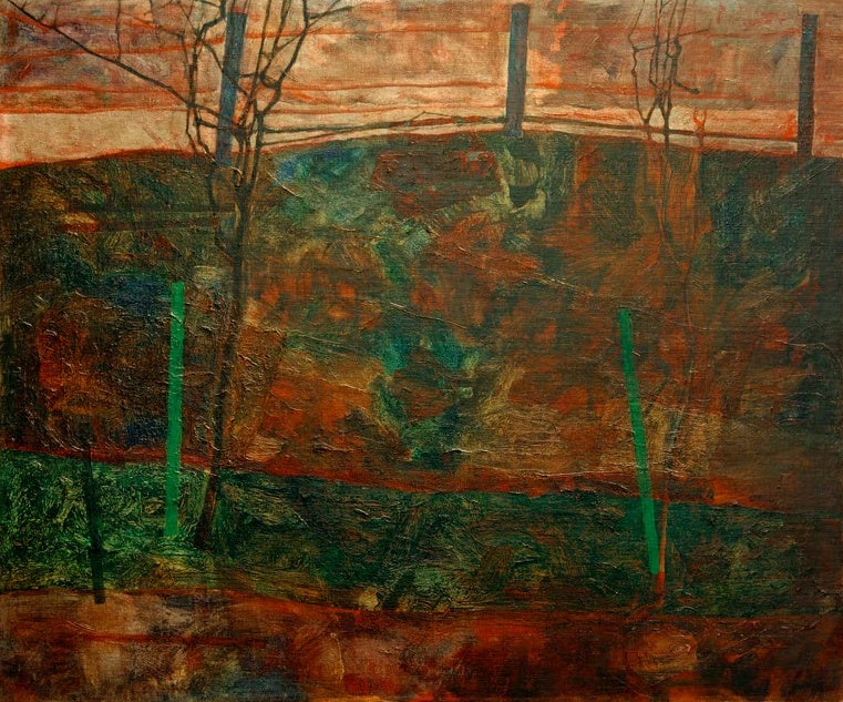 Hügel mit kahlen Bäumen und grünen Pfosten unter rotem Himmel – Egon Schiele Landschaft mit rotem Himmel Kunstkopie