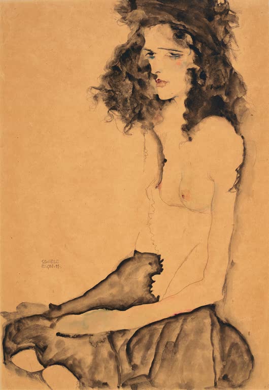 Halbakt mit wallendem schwarzem Haar auf orangebraunem Papier – Egon Schiele Mädchen mit schwarzem Haar Kunstkopie