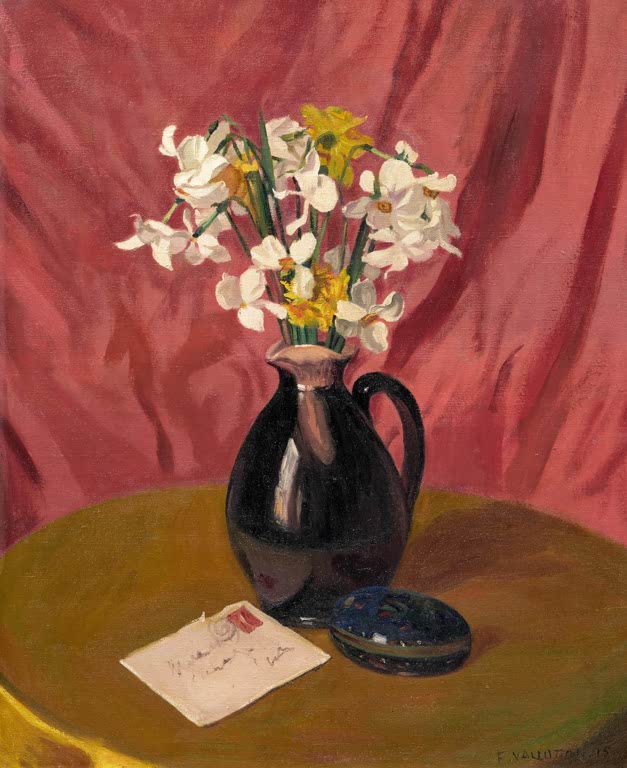 Félix Vallotton Narzissen Kunstkopie, weiße und gelbe Blüten in schwarzer Kanne vor rotem Stoff mit Brief und Dose