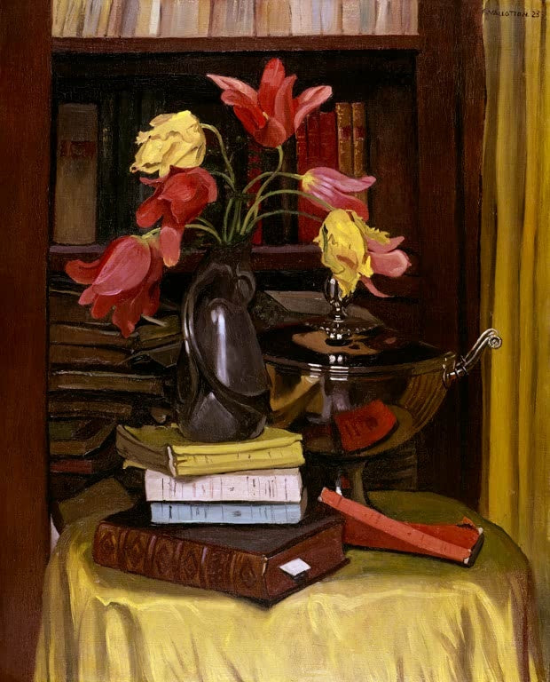 Félix Vallotton Stillleben mit Tulpen Kunstkopie, rote und gelbe Tulpen in dunkler Vase auf Bücherstapel vor Bücherregal