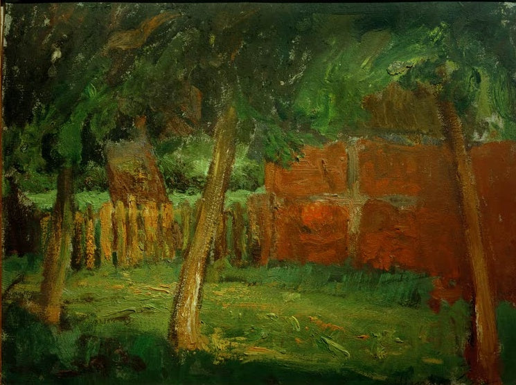 Hermine Overbeck-Rohte Sonne auf Zaun und Hauswand Kunstkopie, rote Hauswand und Lattenzaun zwischen dunklen Baumstämmen