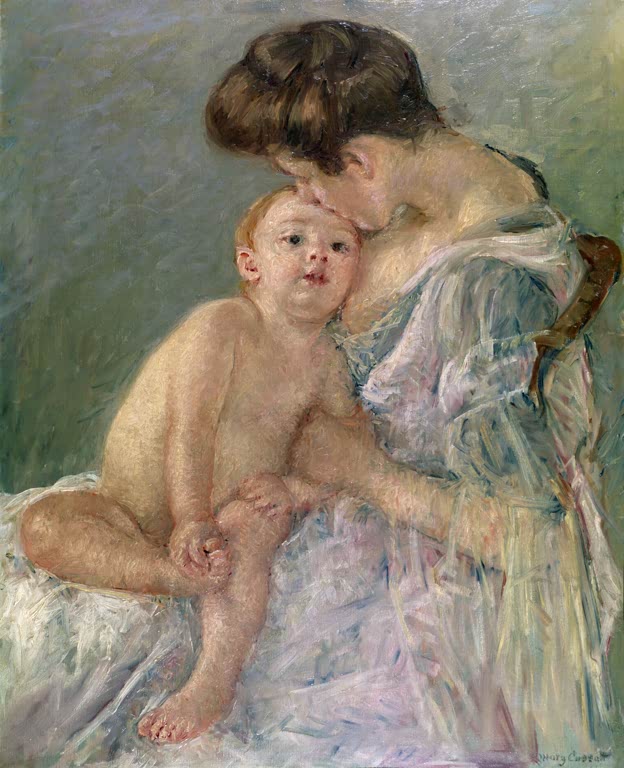 Mutter küsst ihr nacktes Baby auf den Kopf vor grünlichem Grund – Mary Cassatt Mutterschaft Kunstkopie