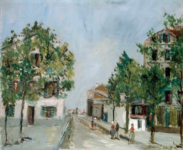 Straße mit grünen Bäumen, Häusern und Spaziergängern unter hellem Himmel – Maurice Utrillo Bourg-la-Reine Kunstkopie
