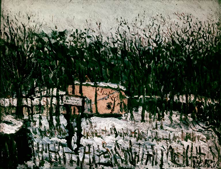 Verschneiter Hügel mit dunklen Bäumen und rosa Hütte – Maurice Utrillo Die Butte Pinson im Schnee Kunstkopie