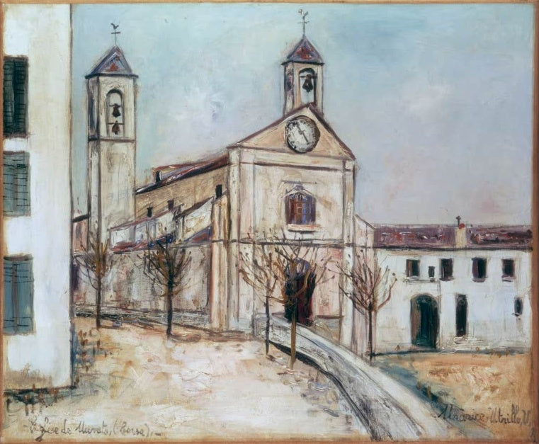 Helle Dorfkirche mit zwei Glockentürmen und Uhr hinter kahlen Bäumen – Maurice Utrillo Die Kirche von Murato Kunstkopie