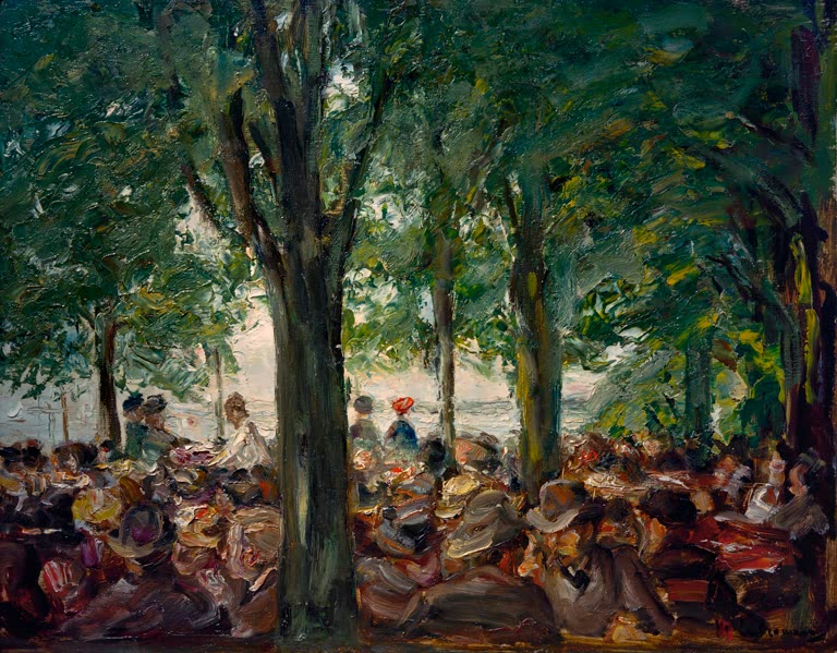 Biergarten unter hohen Bäumen mit dicht sitzenden Gästen am Ufer – Max Liebermann Gartenlokal an der Havel Kunstkopie