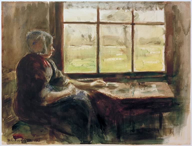Ältere Frau mit Haube sitzt am Fenster vor grüner Landschaft – Max Liebermann Holländische Frau am Fenster Kunstkopie