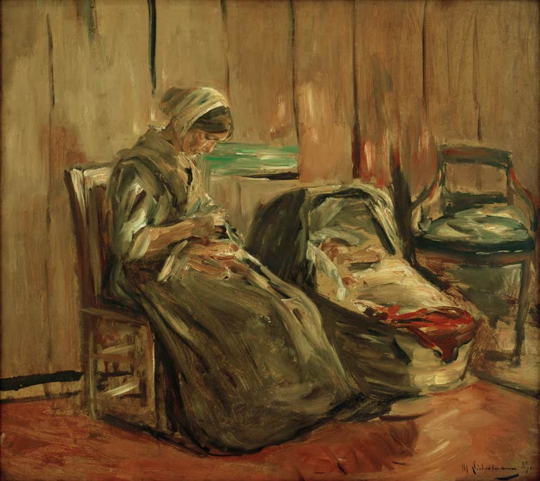 Frau mit Haube näht in einem Zimmer neben einer Wiege vor Holzwand – Max Liebermann Interieur mit nähender Frau Kunstkopie