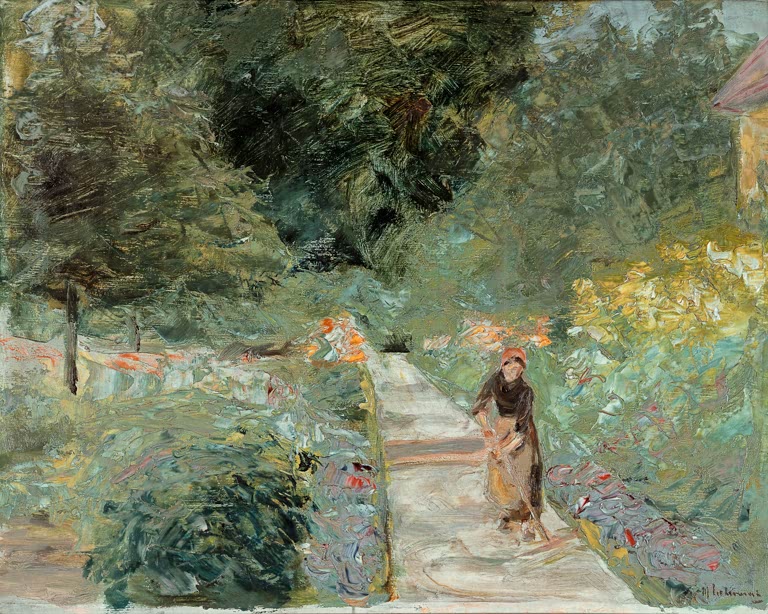 Gärtnerin auf einem Gartenweg zwischen bunten Blumenbeeten und Bäumen – Max Liebermann Wannseegarten Kunstkopie