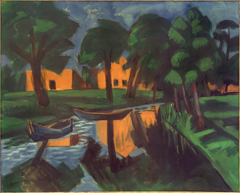Dunkle Bäume und orange Häuser spiegeln sich in einem Fluss mit Booten – Max Pechstein Am Fluss Kunstkopie
