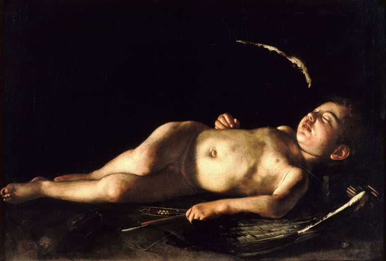 Caravaggio Schlafender Amor Kunstkopie, geflügelter Knabe schläft mit Pfeil und Bogen auf seinen Flügeln vor dunklem Grund