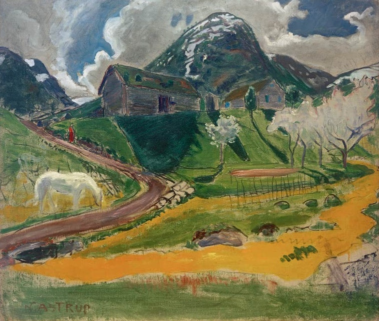 Weißes Pferd auf Weg vor Bergbauernhof und blühenden Bäumen – Nicolai Astrup Das weiße Pferd im Frühling Kunstkopie