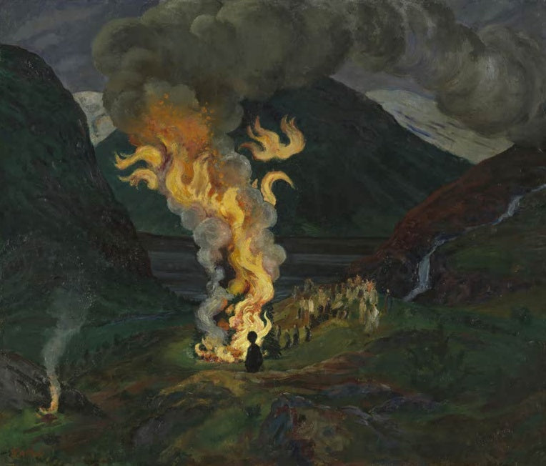 Hohes Feuer mit Rauchwolke im Tal, Menschen am Hang – Nicolai Astrup Freudenfeuer zur Mittsommernacht Kunstkopie