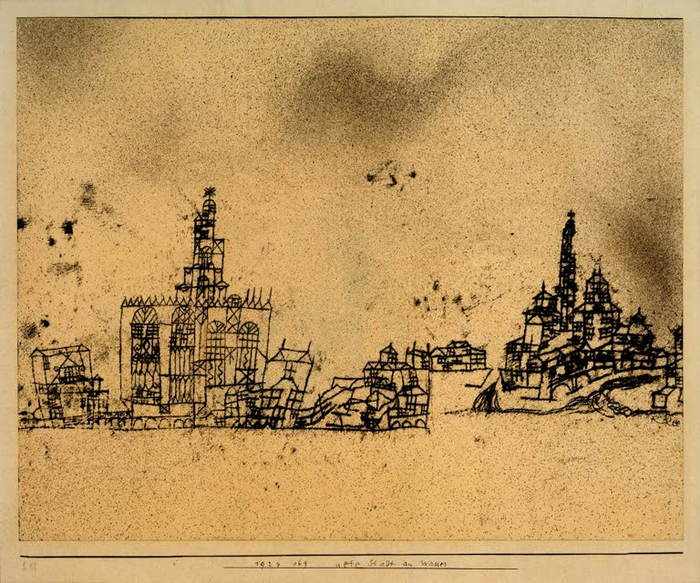 Fein gezeichnete Türme und Häuser am Wasser vor ockerfarbenem Himmel – Paul Klee Alte Stadt am Wasser Kunstkopie