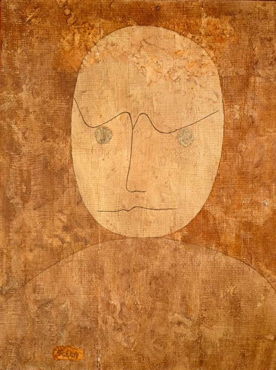 Paul Klee Ein Gelehrter Kunstkopie, ovaler heller Kopf mit feinen Linien und grauen Augen vor ockerbraunem Grund