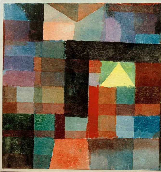 Blaue, rote und braune Farbfelder mit gelber Pyramide – Paul Klee Raumarchitektur mit der gelben Pyramide Kunstkopie