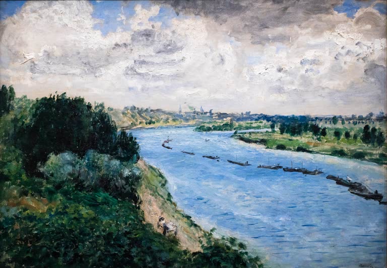 Fluss mit Lastkähnen zwischen grünen Hängen unter Wolkenhimmel – Pierre-Auguste Renoir Kähne auf der Seine Kunstkopie