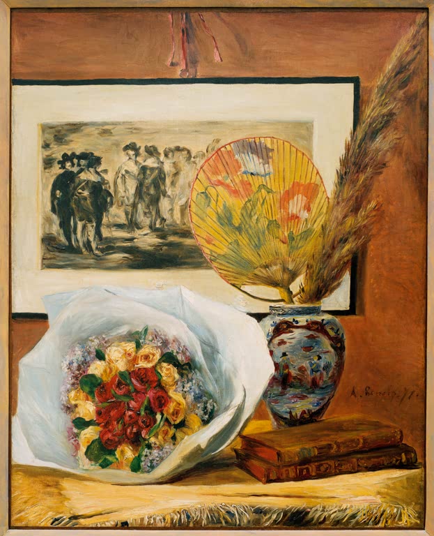 Blumenstrauß, Fächer und Bücher vor einer Wand mit Druck – Pierre-Auguste Renoir Nature morte au bouquet Kunstkopie